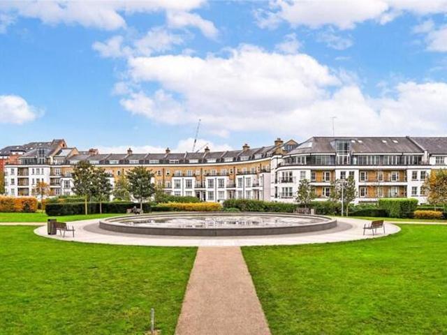 House for sale in Greater London