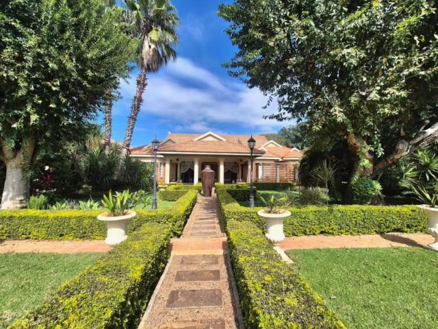 House for sale in Mookgopong Local Municipality, Waterberg District Municipality