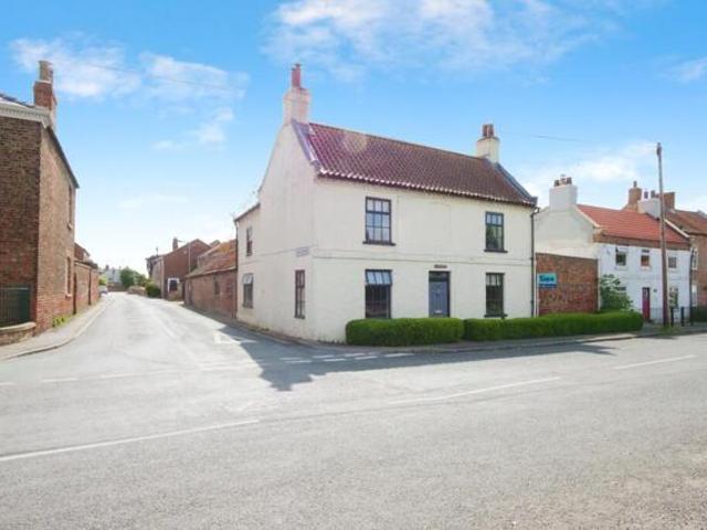 House for sale in Hemingbrough, North Yorkshire