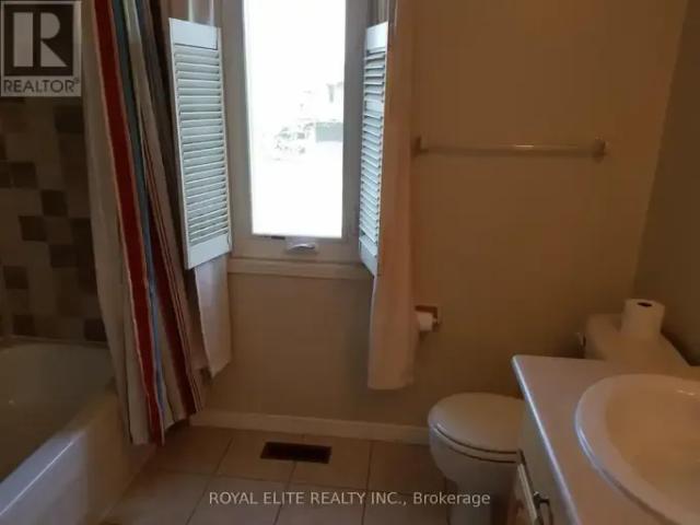 House for rent in Oakville