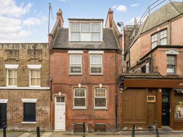 House for sale in Spitalfields, Whitechapel