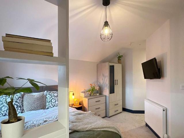 House for rent in Firepool, Rumwell