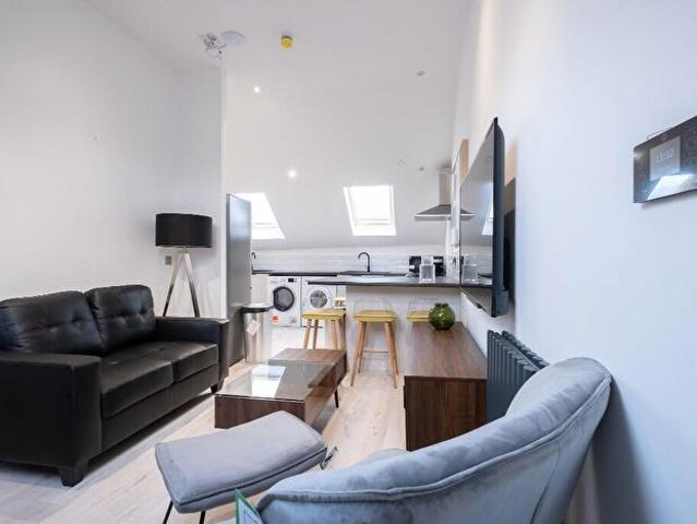 Apartment for rent in Nangreaves, Wales
