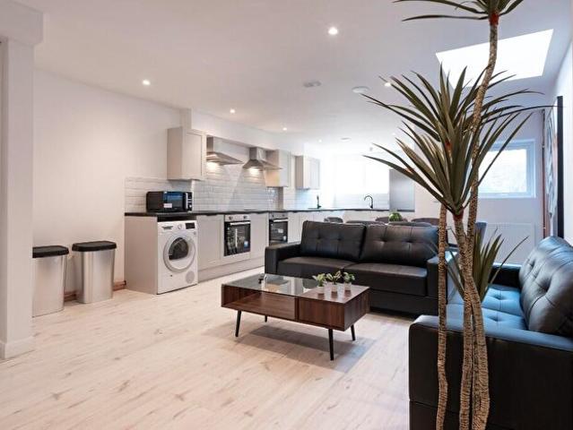 Apartment for rent in Nangreaves, Wales