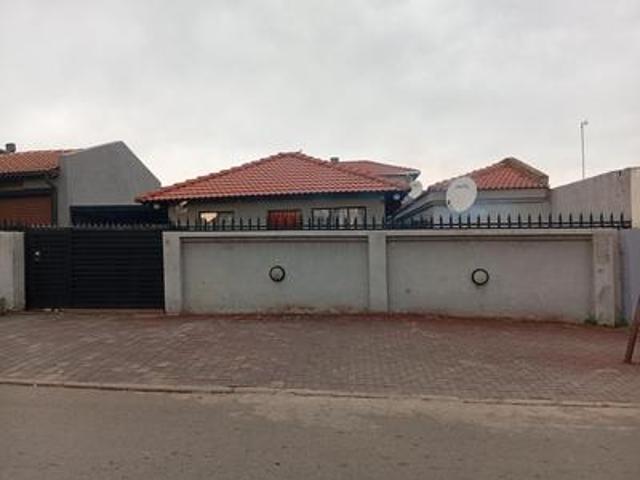 House for sale in Ekurhuleni, Gauteng