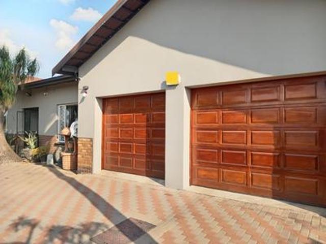 House for sale in Waterkloof, Gauteng