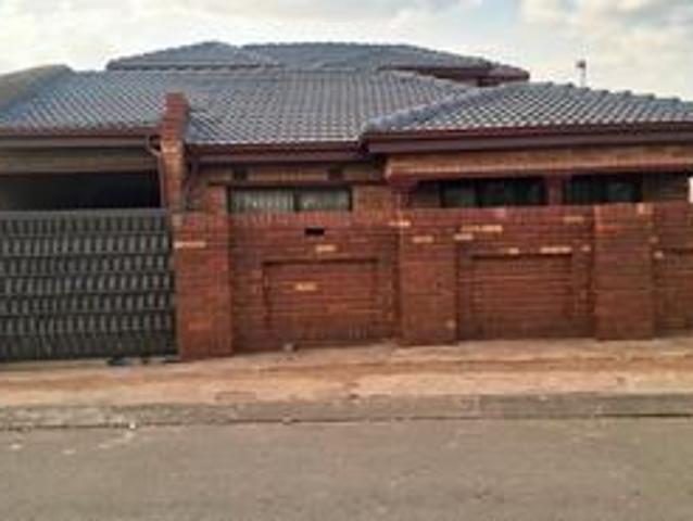 House for sale in Thembisa, City of Ekurhuleni Metropolitan Municipality
