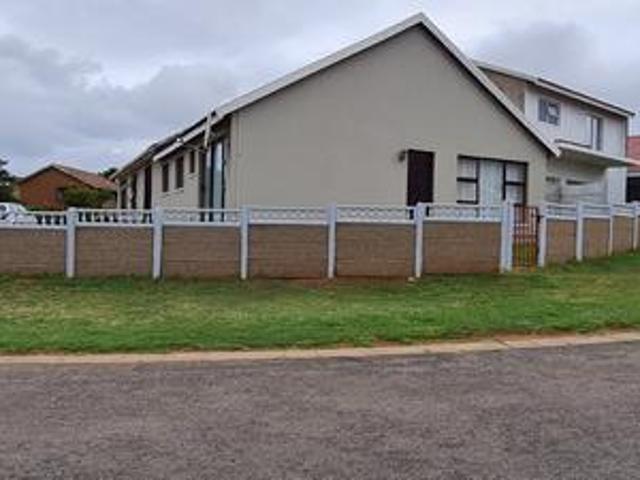House for sale in Groot Brak Rivier, Western Cape