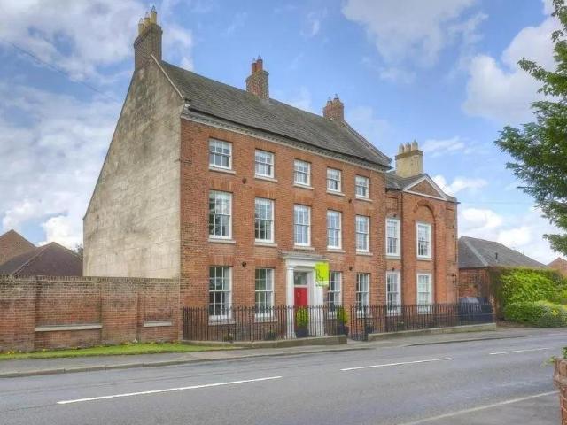 House for sale in Egginton, East Midlands