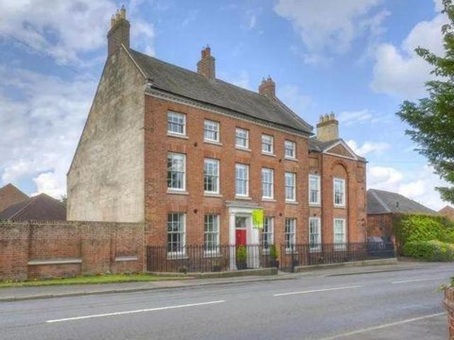 House for sale in Egginton, East Midlands
