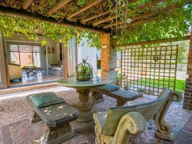 House for sale in Waterkloof, Gauteng