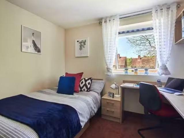 House for rent in Georgia, Greater Manchester