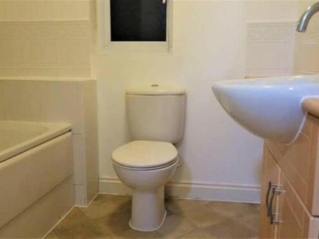 Room for rent in Hampton Green, Cambridgeshire