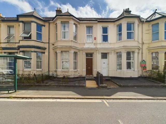 House for rent in Follaton, Strode
