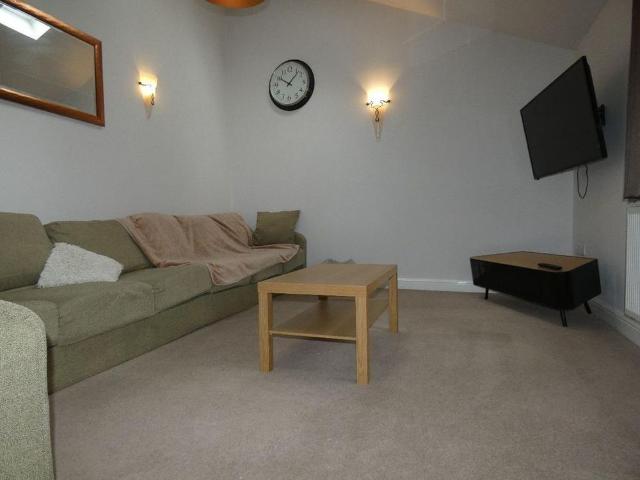 Room for rent in Stoke, Stoke-on-Trent