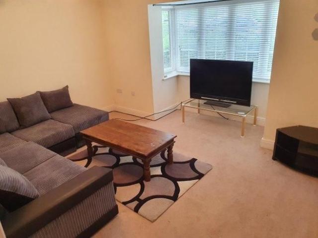 Room for rent in Tipton, West Midlands
