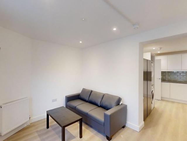 Room for rent in Brompton, Gillingham