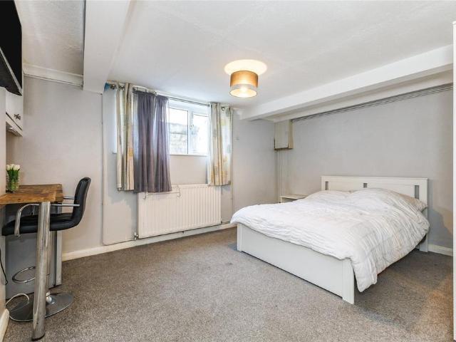 Room for rent in Greater London