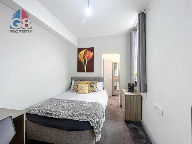Room for rent in Lakeside, South Yorkshire