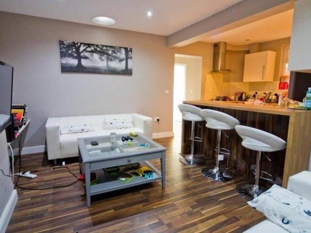 Room for rent in Haddon, East Midlands