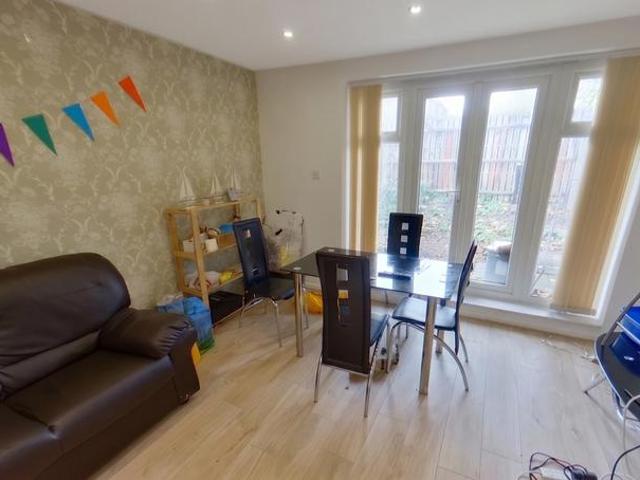 Room for rent in Haddon, East Midlands