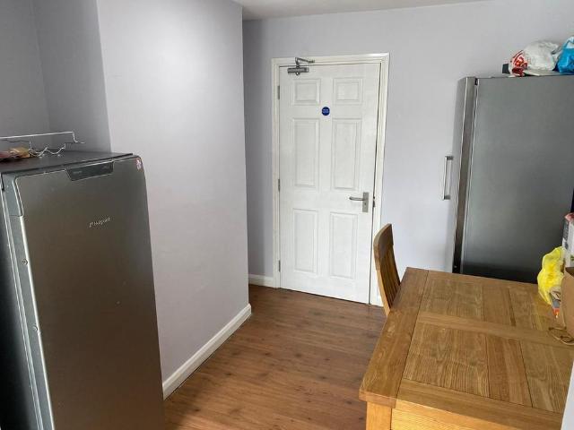 Room for rent in New Town, Monks Orchard