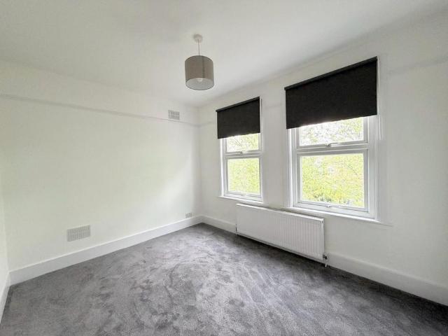 Room for rent in Palmers Green, Greater London