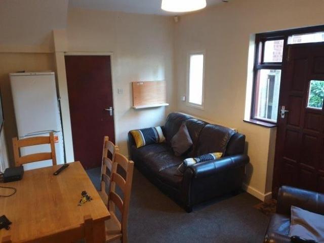 Room for rent in West Midlands