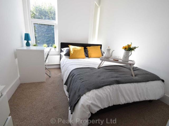 Room for rent in Southend City Centre Neighbourhood, Alton Barnes