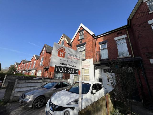 Room for rent in Burnden, Lee Bank