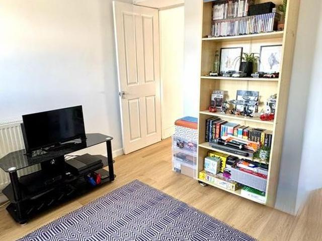 Room for rent in Nangreaves, Wales