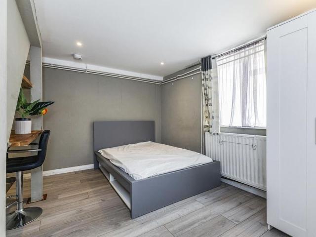 Room for rent in Greater London