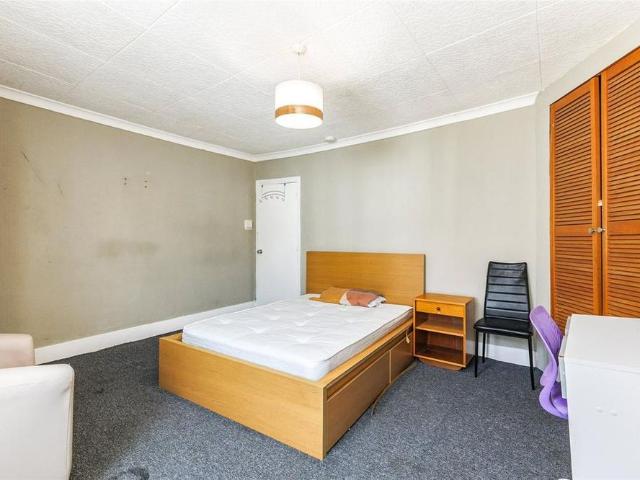 Room for rent in Greater London