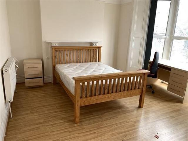 Room for rent in Nangreaves, Wales