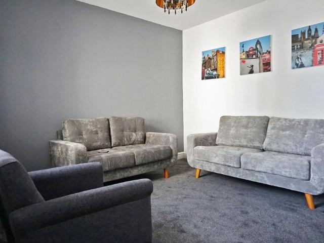 Room for rent in Castle Quarter, Falcon Lodge