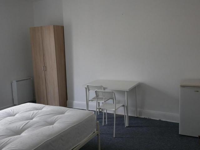 Room for rent in West Cliff, Bournemouth