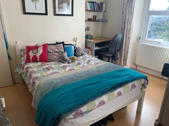 Room for rent in Greenbank, Mount Wise