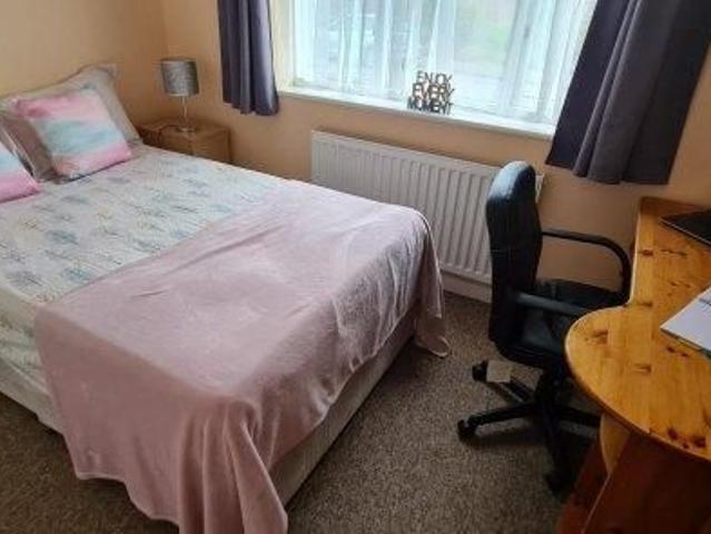 Room for rent in St. Dunstan's, The Bridge