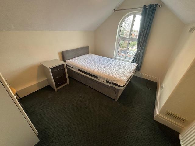 Room for rent in Hazel Grove, Greater Manchester