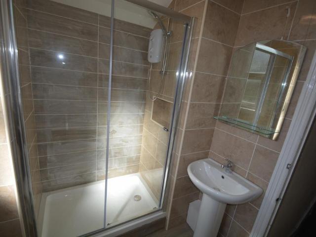 Room for rent in Beckett Park, Headingley