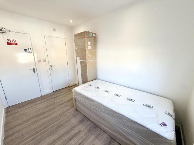 Room for rent in Upper Edmonton, Greater London