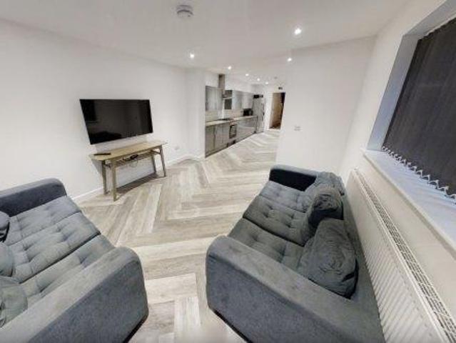 Room for rent in Elmfield, Leicestershire