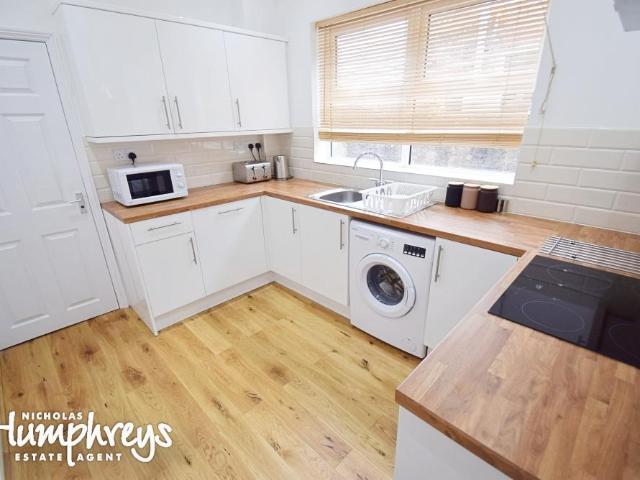 Room for rent in Joiner's Square, Hanley
