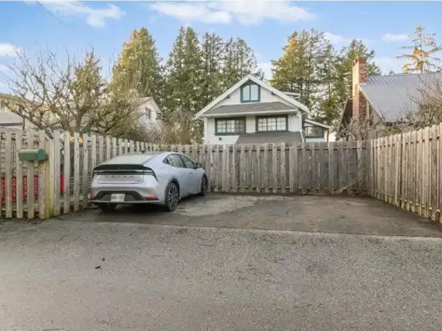House for rent in Surrey, British Columbia