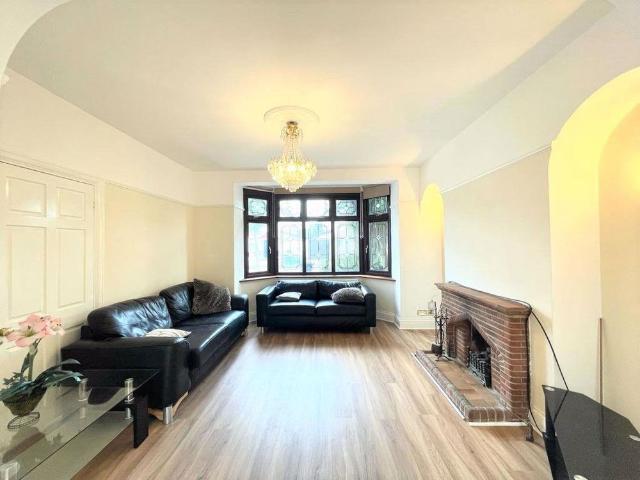 House for rent in South Woodford, Greater London