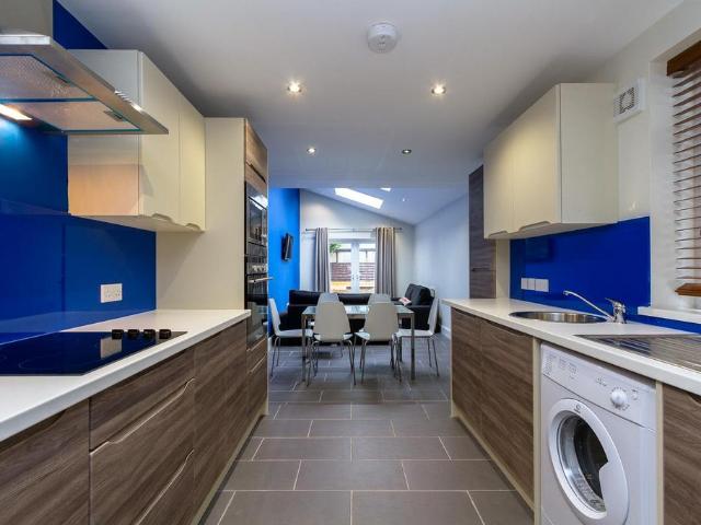 Room for rent in Nangreaves, Wales