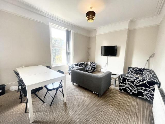House for rent in Pennycomequick, Mount Wise