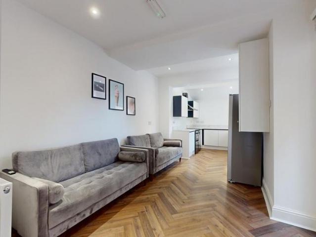 House for rent in Georgia, Greater Manchester