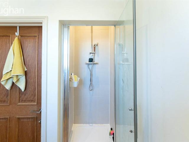 Room for rent in Lewes, Iford