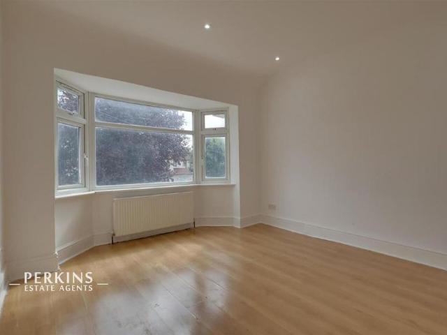 House for rent in London Borough of Ealing, Greater London